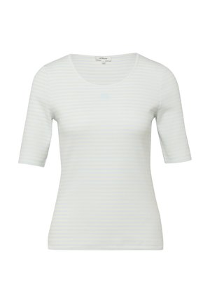 Witte aansluitende korte mouw t-shirt met subtiele lichtblauwe horizontale strepen en een ronde halslijn.