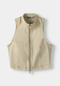 Beige ærmeløs kort vest lavet af robust stof, med en centreret frontlynlås, pæn syning og en høj krave.