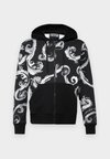 CHROMO - Pulover s kapuco - white/black