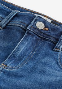 Next REGULAR FIT - Farkkushortsit - mid blue denim