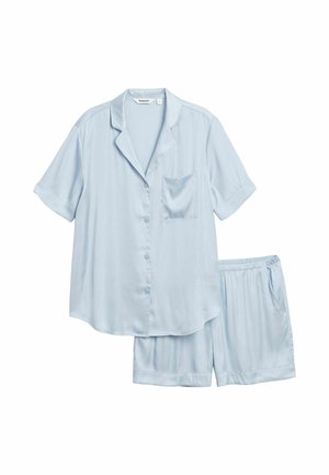 Lyseblå satin kortærmet skjorte med knapper, brystlomme og matchende shorts med elastik i taljen, pyjamas-sæt