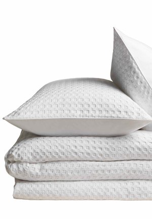 Marks & Spencer, DUVET AND PILLOW CASE SET - Ropa de cama - white