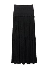 Jupe maxi noire en tissu texturé, avec un design à volants et des lignes verticales, dotée d'une taille ajustée.