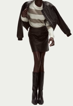 Sweter