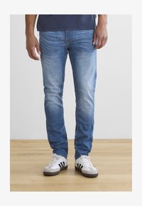 Valitud, denim middle blue