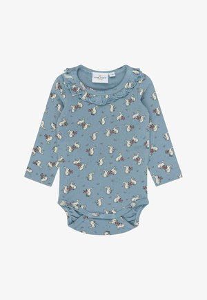 Body bébé bleu à manches longues avec motif lapin blanc tenant des enveloppes rouges et détail col volanté.