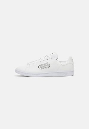 STAN SMITH PRIMEGREEN SHOES - Matalavartiset tennarit - white/grey four/core white