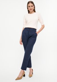 Greenpoint - Spodnie materiałowe