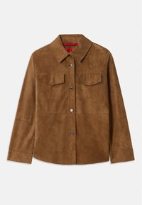 Giacca in suede marrone con collo e due tasche sul petto, con bottoni a pressione argentati. Texture liscia con orlo dritto e maniche lunghe.