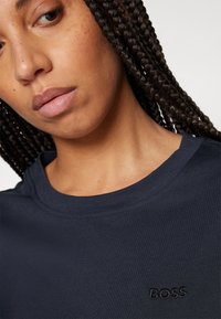 BOSS ESOGO - Tricou basic - dark blue