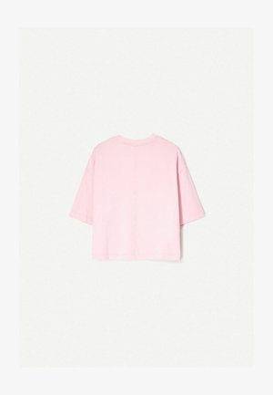 Short-sleeve t-shirt in light pink cotton, featuring a relaxed fit, crew neck, and visible stitching along the hem and sleeves.