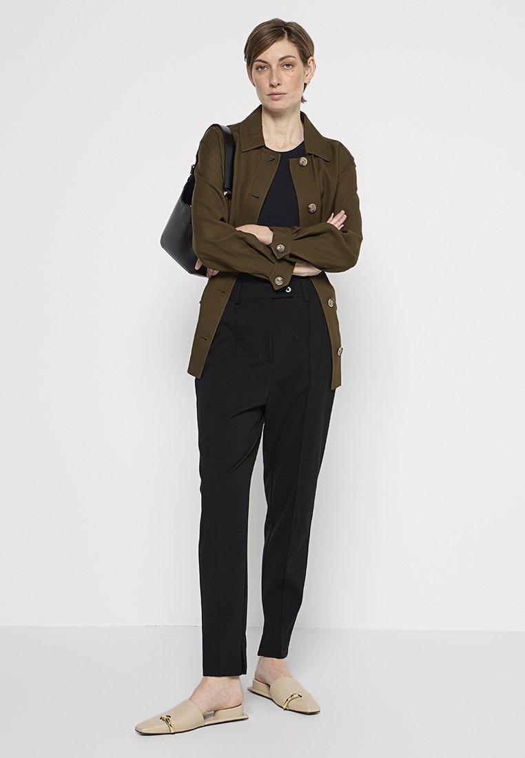 Leichte Jacke