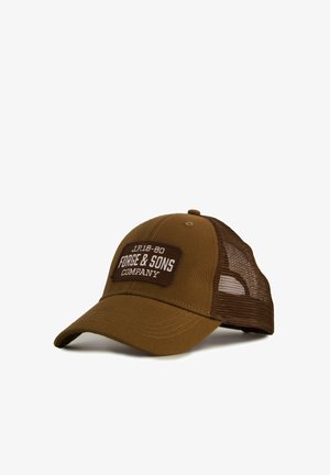 Braune Baseballkappe mit Mesh-Rückenteil und einem vorderen Aufnäher mit der Aufschrift "J.P.18-80 Forge & Sons Company" in weißer Schrift.