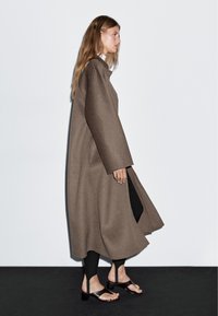 Massimo Dutti LONG - Classic coat - brown