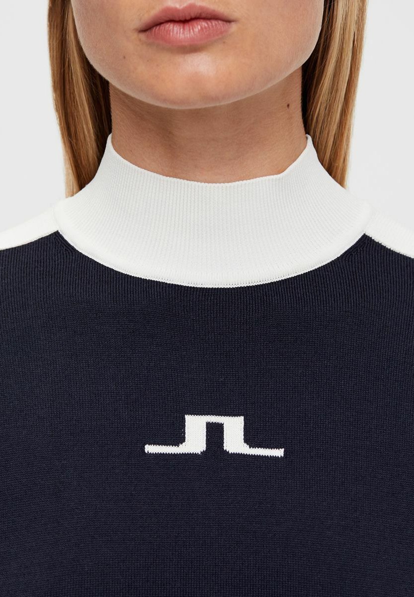 turtle neck golf top