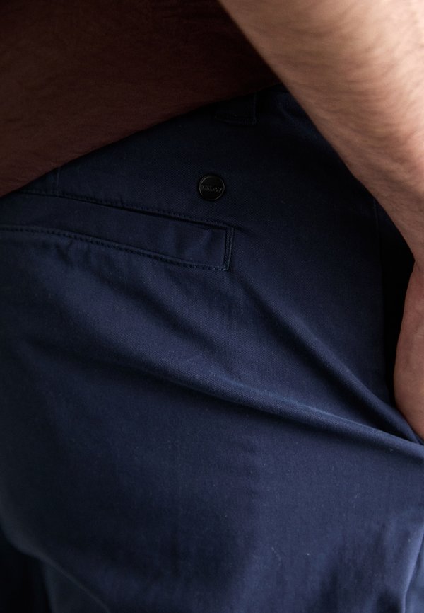 CROWN - Shorts - dunkelblau3