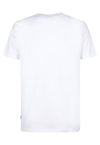 Bílý bavlněný tričko s kulatým výstřihem a krátkými rukávy. Hladká textura bez viditelných motivů nebo grafik. Čistý, jednoduchý design.