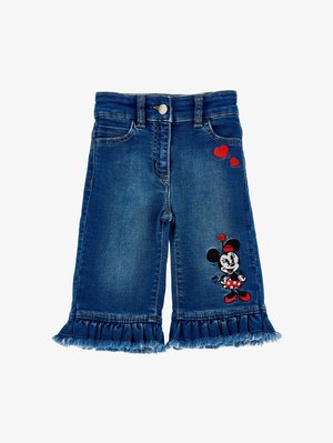 Traperice s izrezanom rubom, s raznobojnim vezom Minnie Mouse i dva crvena srca na desnoj strani.