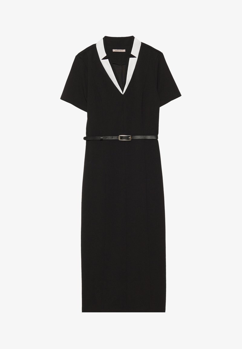 Fekete, rövid ujjú ruha, fehér gallérral és testhez simuló szabással, fekete övvel meghúzva a deréknál. Sima textúra, térdihosszúságú.