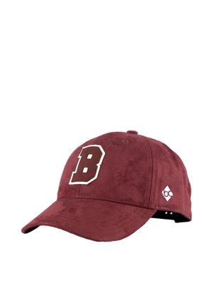 Weinroter Baseballcap mit einem weißen, umrandeten "B" auf der Vorderseite und einem kleinen weißen Logo auf der rechten Seite, verstellbarer Riemen am Hinterkopf sichtbar.
