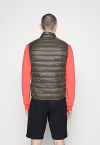 EA7 Emporio Armani WAISTCOAT - Strukirani kaput - dark grey