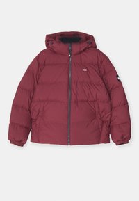 Unselected, deep rouge
