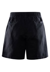 Pantalones cortos negros hechos de una tela ligera, con una cinturilla elástica y dos bolsillos laterales. El diseño es sencillo y sin adornos.