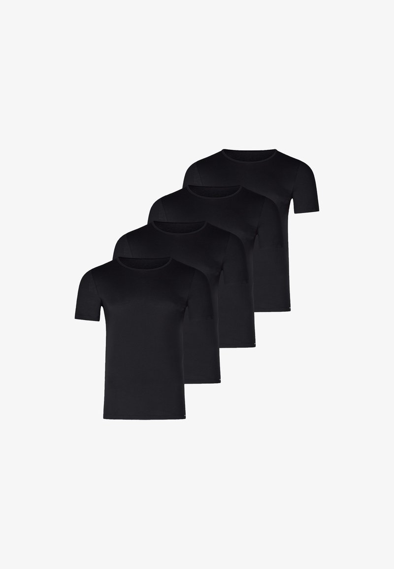 Quattro t-shirt nere a maniche corte, realizzate in tessuto morbido, con collo rotondo classico e una texture liscia, senza motivi né dettagli.