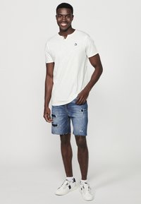 Koroshi SHORT SLEEVE - Jednoduché tričko - crudo off white