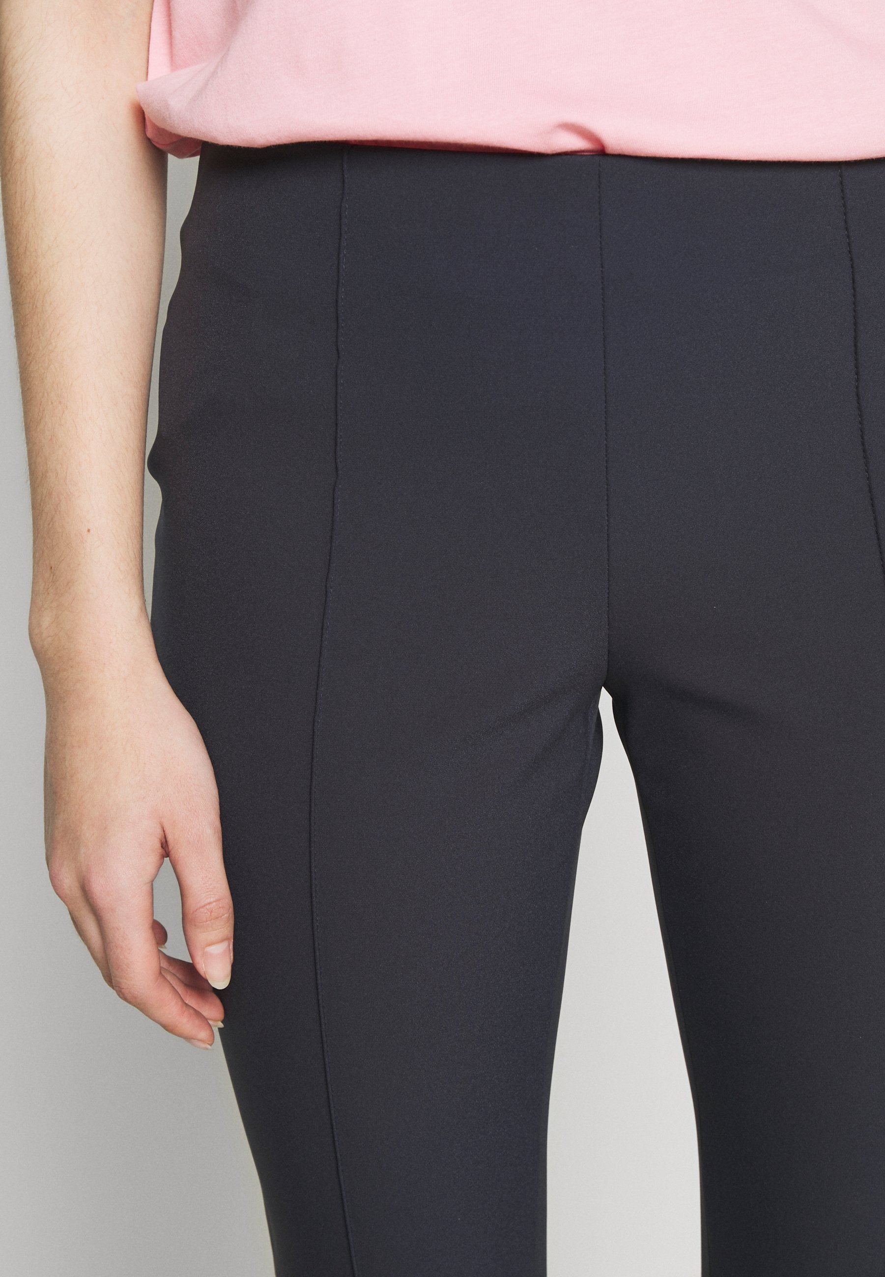 Escada Sport TEPITA Bukse navy Zalando.no Escada Sport TEPITA - Bukse - black