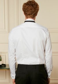 Next BOW TIE SET DOUBLE CUFF - Chemise classique - white