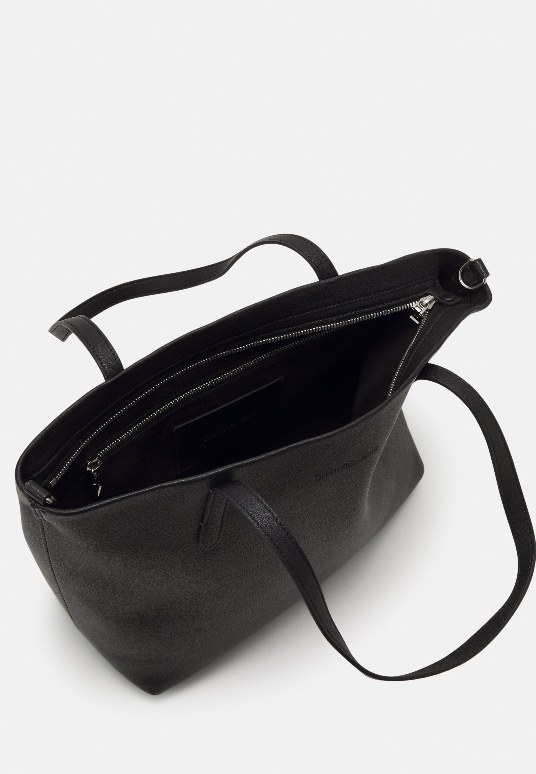 Calvin Klein Jeans ULTRALIGHT - Tote 