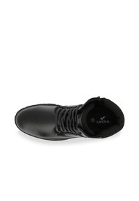 Stivaletto in pelle nera sopra la caviglia con punta tondeggiante, colletto imbottito, design con lacci e rivestimento in tessuto. Marchio visibile sulla soletta.