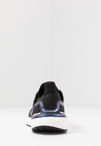 adidas Performance Scarpe da corsa su strada - black