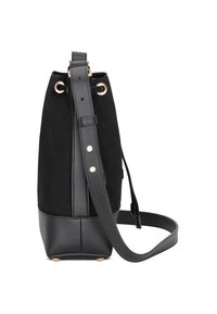 Sac seau noir en daim et cuir. Dispose de ferrures dorées, d'une base plate et d'une bandoulière réglable. Texture douce, design minimaliste.