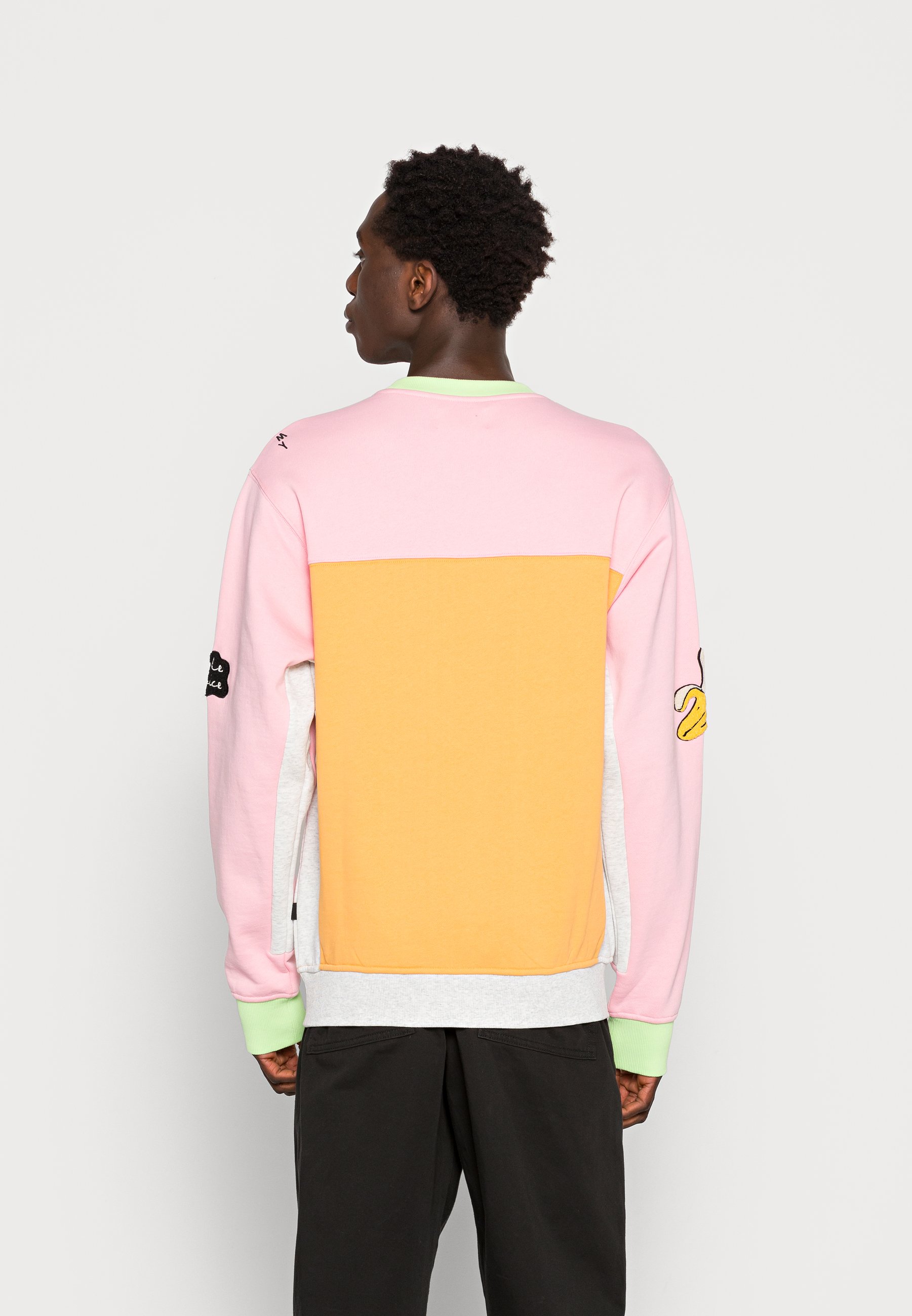 Grimey JUNGLE PUNCH CREWNECK UNISEX - Sudadera con cremallera - pink/rosa -  Zalando.es