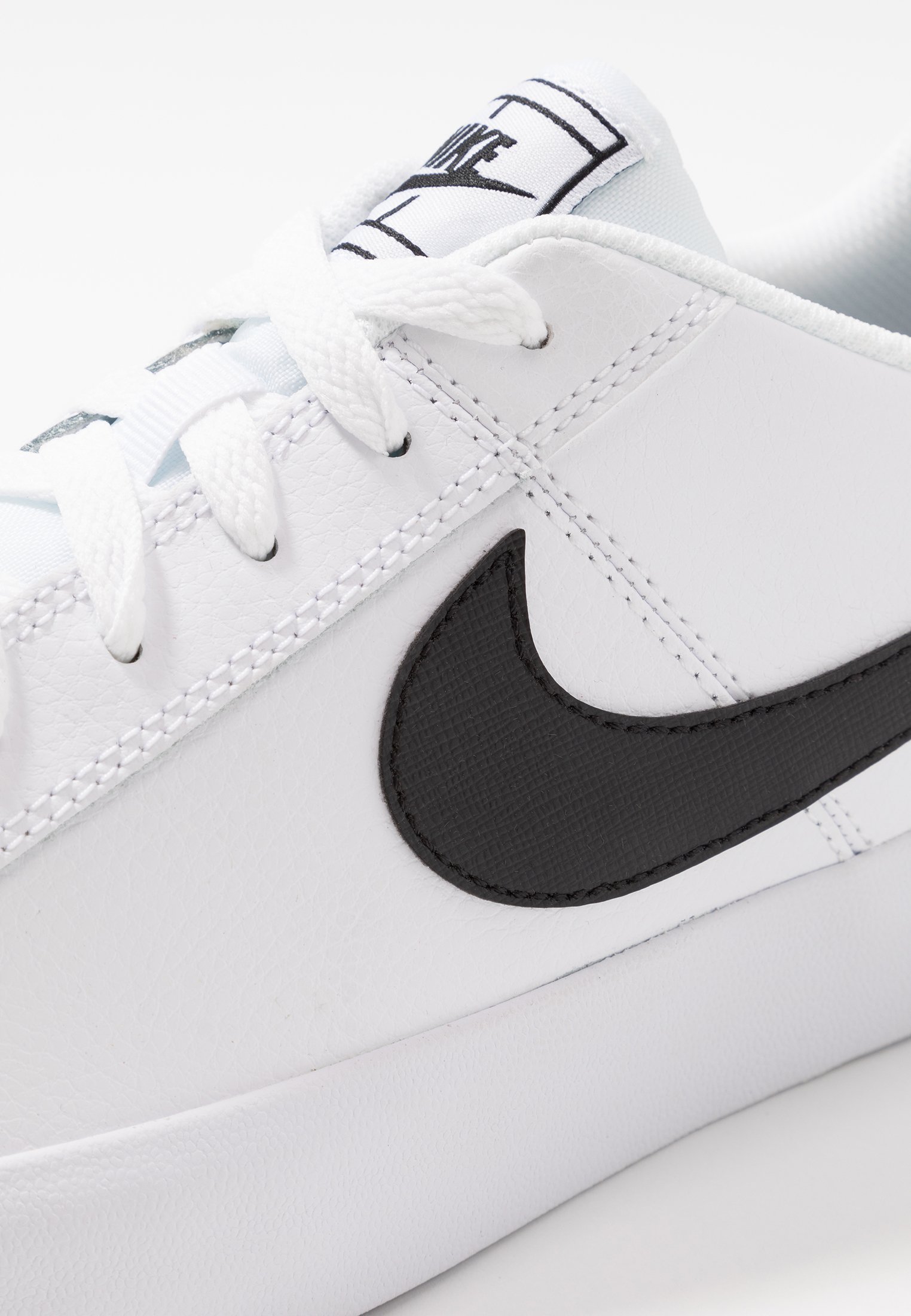 nike sportswear court royale