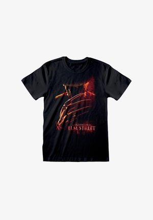 Černé bavlněné tričko s grafickým designem hororového tématu, zobrazující drápovou ruku a text "Noční můra v Elm Street" v červené barvě.