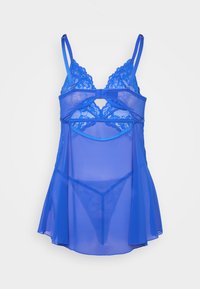 Set di lingerie trasparente blu con dettagli in pizzo, spalline regolabili e design a strati con perizoma coordinato.