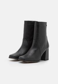 mtng Botines - black