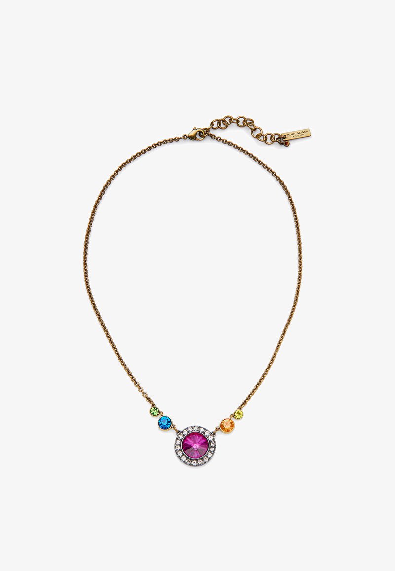 Collana in bronzo con una pietra rotonda centrale di colore viola, circondata da cristalli trasparenti, arricchita da quattro pietre colorate: verde, blu, arancione e gialla.