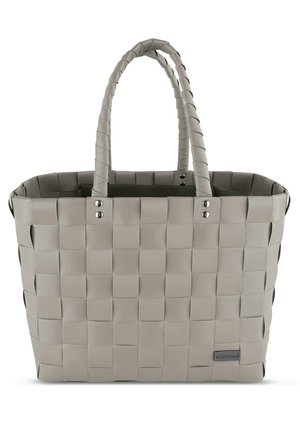 Graue gewebte Tragetasche mit rechteckiger Form, dicken Tragegriffen und silbernen Hardware-Akzenten. Hergestellt aus einem flexiblen Kunststoffmaterial.