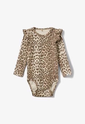 Body de manga larga confeccionado con tela suave, con estampado de leopardo en tonos beige y marrón, detalles fruncidos en los hombros y cierre de broches en la parte inferior.