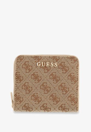 Portefeuille Guess marron avec motif monogramme répétitif et fermeture éclair dorée, design rectangulaire aux coins arrondis.