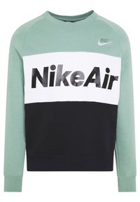 Grön, svart och vit sweatshirt med "NikeAir" i fet svart tryck. Har rundad halsringning och ribbade muddar. Slät bomullsmix.