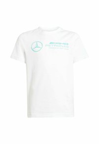 Bílá bavlněná tričko s lehce modrou potisknutou Mercedes logem a textem "AMG PETRONAS FORMULA ONE TEAM", kulatý výstřih, krátké rukávy.