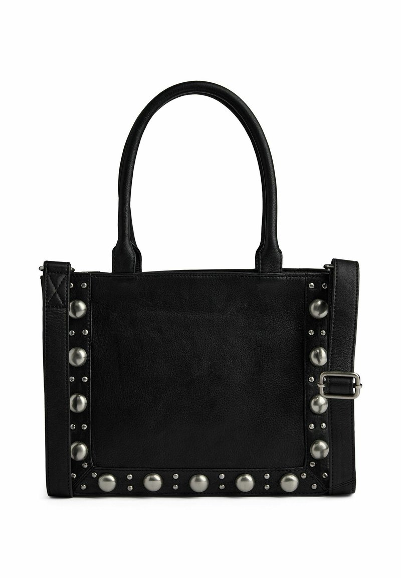 Borsa a mano in pelle nera con manici arrotondati, superficie testurizzata e borchie decorative in argento lungo il lato. Include una tracolla regolabile.