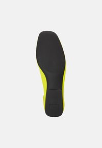 Camper CASI MYRA - Ballerinaskor - helles gelb