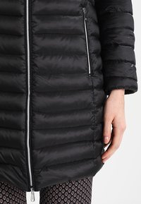 Esprit Donsjas - black