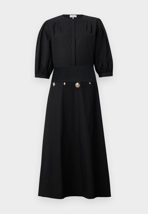 Μαύρο midi φόρεμα με φουσκωτά μανίκια τριών τετάρτων, φαρδιά ζώνη στη μέση και μικρές χρυσές διακοσμήσεις σε σχήμα κοχυλιού κατά μήκος της μέσης.